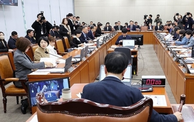 여야, 연금특위 '합의처리'에 평행선…"억지 주장" "의도 궁금"