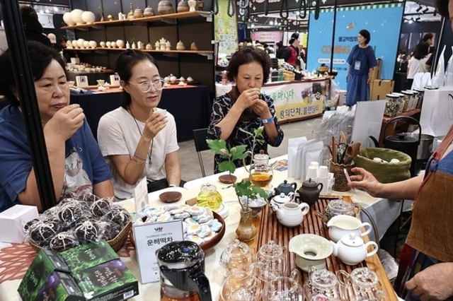 벡스코서 2025 부산국제불교박람회 개막