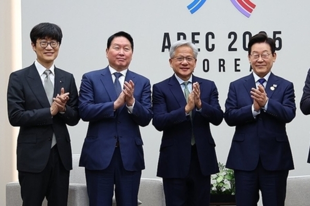 李대통령 "현대차 잘돼야 한국 잘돼"...정의선 "관세 감사드린다"