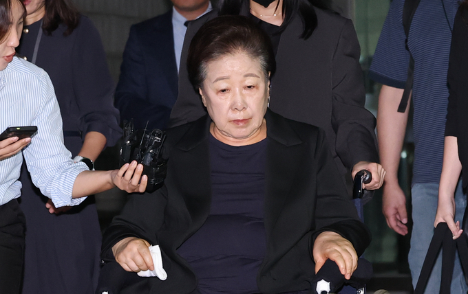 법원, 한학자 총재 구속집행정지 연장 불허