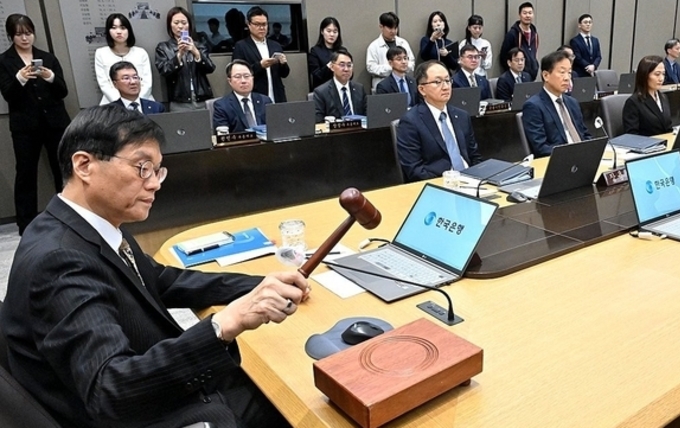한은, 내년 성장률 전망치 올릴 듯…전문가들 "1.8∼1.9 예상"