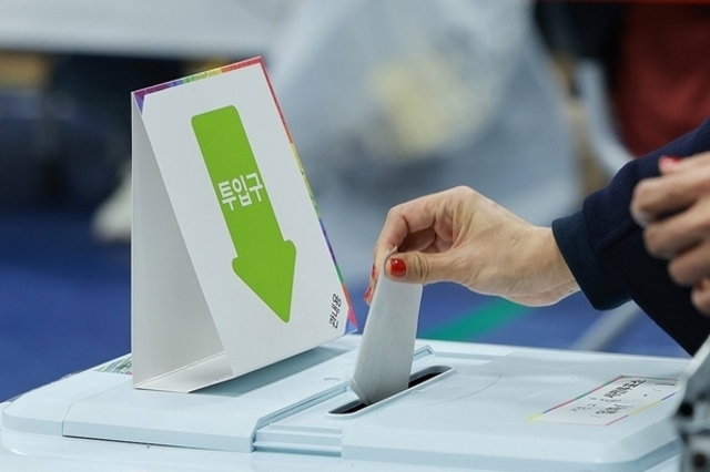 10석 안팎까지?…내년 지방선거 때 '미니 총선급' 재보선 가능성