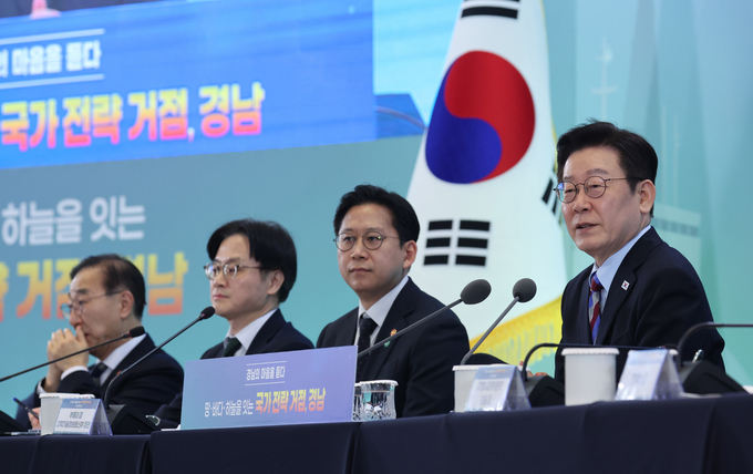 李대통령, "경남은 민주주의 본거지"