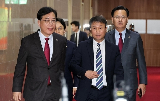 사법개혁 3법 대치 전운…與 내주 처리 추진에 국힘 필버 맞대응