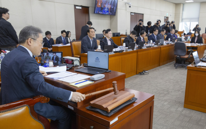 국회 정개특위, 지구당 부활 본격 논의 착수