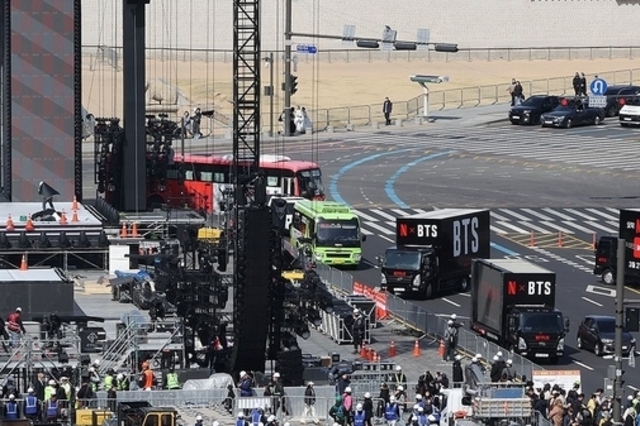 BTS에 차벽·특공대 '광화문 요새'...월드컵 이후 최대규모