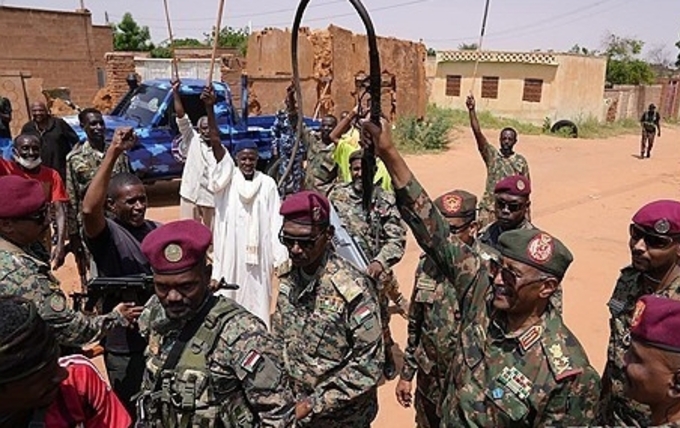 수단 반군 통제지역 병원에 드론 공격…최소 64명 사망