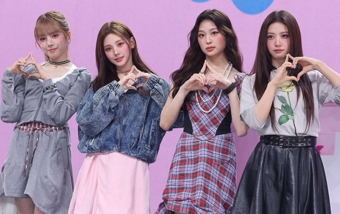 쌉싸름한 추억 꺼낸 베이비돈크라이 "펑펑 운 월말평가 생각나"