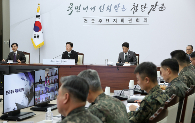 李대통령 "전작권 회복 조속히… 선택적 모병제 등 국방개혁 속도“