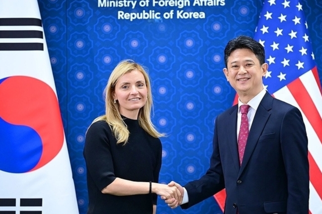 美국무부 공공외교차관, 한국에 '정보통신망법 우려' 전달