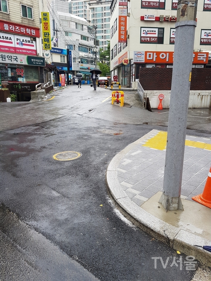 통일로16길 진입도로 개선 작업 후의 모습.