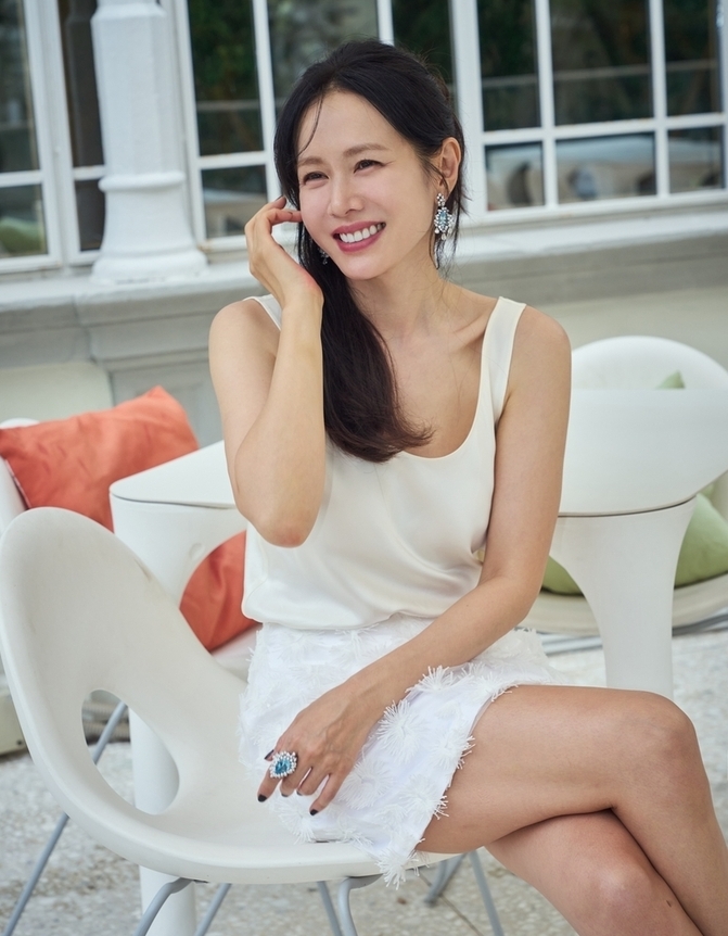 <strong>영화 '어쩔수가없다'의 배우 손예진 /사진=연합뉴스</strong>