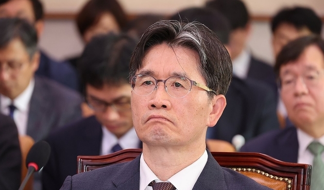 오동운 고위공직자범죄수사처(공수처) 처장이 30일 서울 여의도 국회 법제사법위원회에서 열린 종합감사에서 질의를 듣고 있다. /사진=연합뉴스