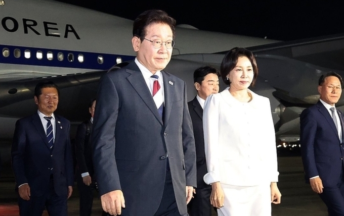 李대통령, 순방 마치고 서울 도착…'중동 리스크' 대응 전념