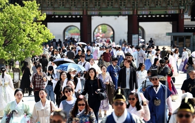 방한객 20만명 몰린다…여행·레저업계 '들썩'